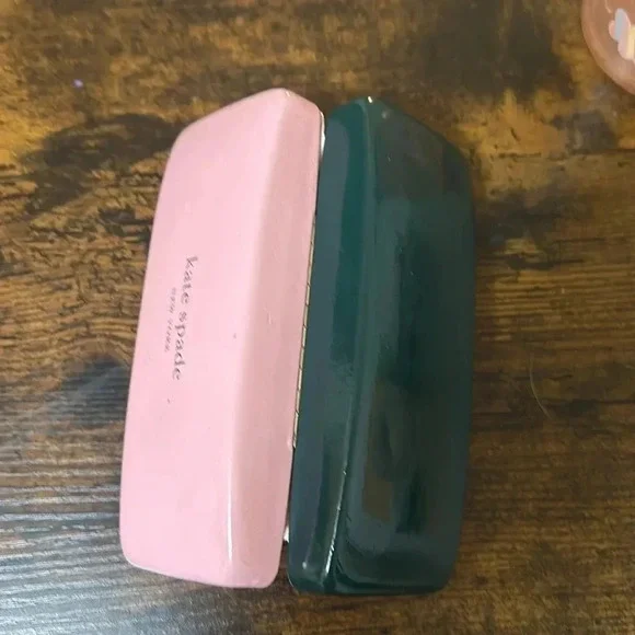 Kate spade sunglasses case - Picture 3 of 3